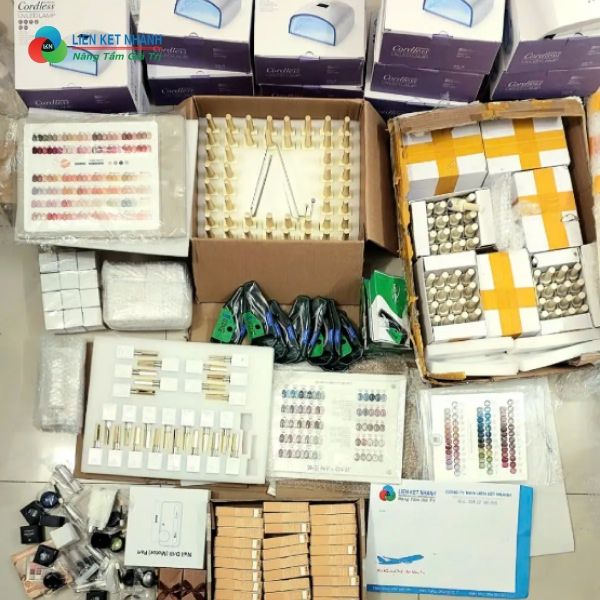 Liên Kết Nhanh cung cấp dịch vụ gửi hàng sang Mỹ với mức giá minh bạch
