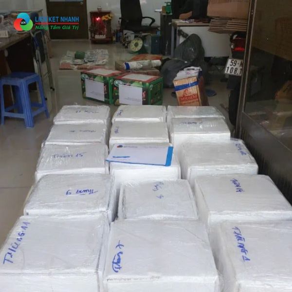 Cân nhắc chọn loại hình dịch vụ vận tải hàng hóa phù hợp